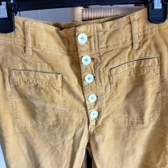 Free people size 0 gold pants - Picture 2 of 10